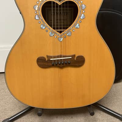 Zemaitis CAF-80HCW-NAT Acoustic Guitar w/Electronics - Natural image 2
