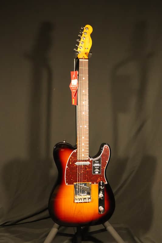 Fender American Professional II Telecaster with Rosewood Fretboard 2024 - 3-Color Sunburst image 1