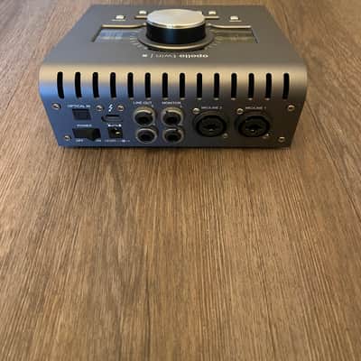 Universal Audio Apollo Twin X QUAD Thunderbolt 3 Audio Interface 2019 - Present - Gray image 3