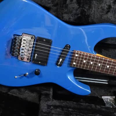 Charvel Fusion Deluxe with Rosewood Fretboard 1989 - 1991 - Pearl Blue image 2