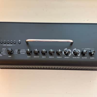 THR30II 30-Watt Wireless Stereo Digital Modeling Guitar Amp with Line 6 Transmitter image 2