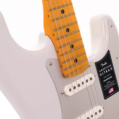 Fender American Ultra II Stratocaster with Maple Fretboard 2026 Avalanche 3676gr image 8