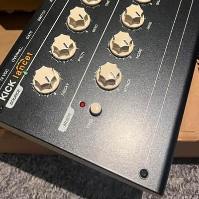 Vermona Kick Lancet Desktop Analog Kick Drum Generator 2010s - Black image 3