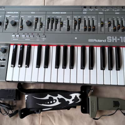 Roland SH-101 32-Key Monophonic Synthesizer 1982 - 1986 - Gray