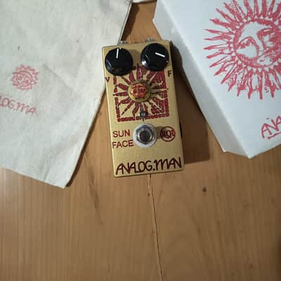 Analogman Sun Face RCA Germanium Fuzz with Sun Dial Knob 2018 - Gold image 1