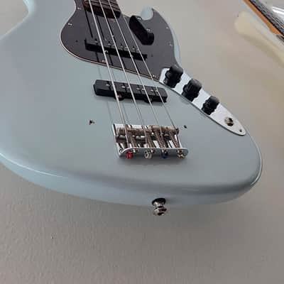 Fender Custom Shop 64 NOS Jazz Bass - Full Roast Build - Sonic Blue image 20