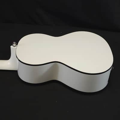 Lanikai Julia Michaels White Pearl Tenor Signature Acousic Electric Ukulele w/i ag image 15