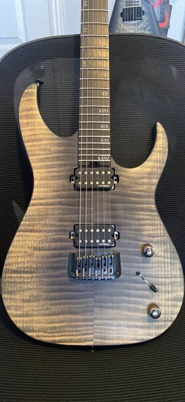 Schecter Banshee Fallout Burst (with Hardcase)