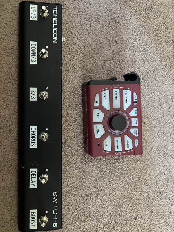 TC Helicon Perform-VG 2017 - 2021 - Red image 1