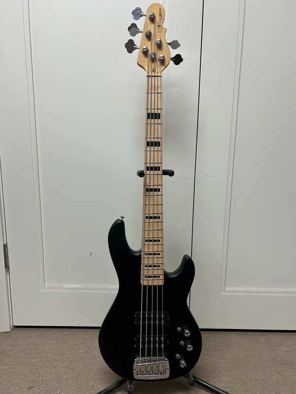 G&L Tribute Series L-2500