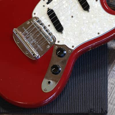 Vintage! 1966 Fender Mustang Electric Guitar Dakota Red + OHSC image 6