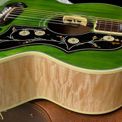 NEW ! Gibson SJ-200 Standard - Custom Shop - Dealer Select - Super RARE - Green Top - Authorized Dealer - AAAAA Flamed Natural Maple Back & Sides - G07203 image 5