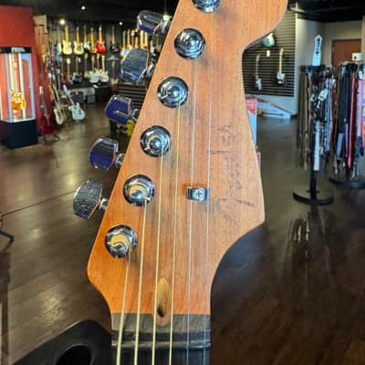 Fender AMERICAN ACOUSTASONIC® STRATOCASTER® 2020 - Natural image 6