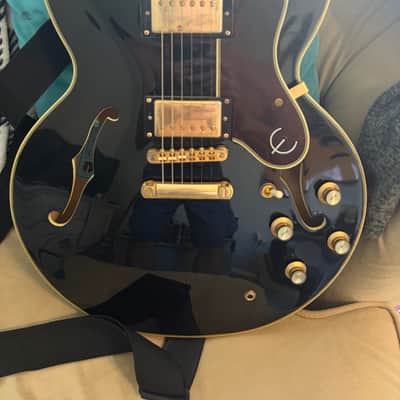 EPIPHONE SHERATON SERIES electric guitars