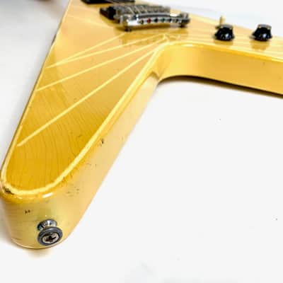 Gibson Flying V 1984 Alpine White image 11