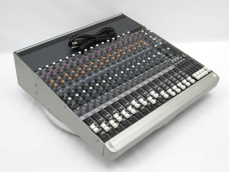Mackie 1604-VLZ3 16-Channel / 4-Bus Analog Mic / Line Mixer #2565 image 1