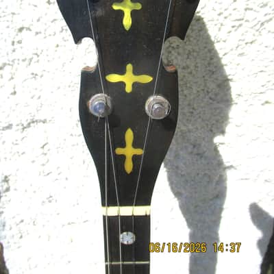 Ludwig Ambassador Plectrum Banjo, Late 1920's, M.C. Burley Neck, Case image 2