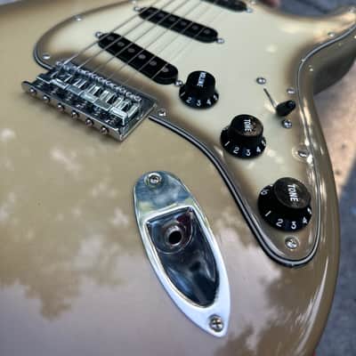 Fender 70th Anniversary Vintera II Stratocaster 2024 - Antigua image 5
