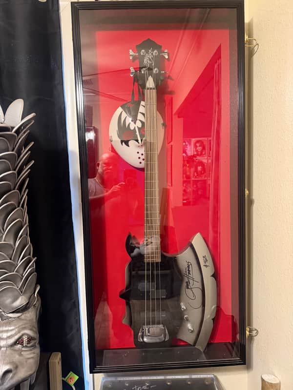 Gene Simmons Axe 1990 - Black hand signed and numbered image 1