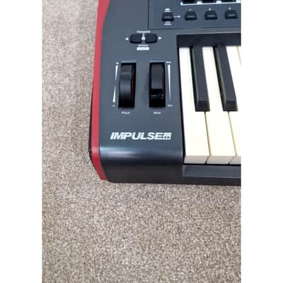 Novation Impulse 49 - MIDI Controller - Black - Good image 6
