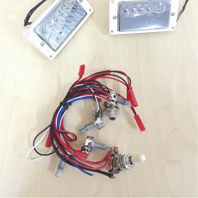 E238DIYPBDIY Solid Body Electric Guitar DIY Kit, No-Soldering, Flame Maple Veneer image 7
