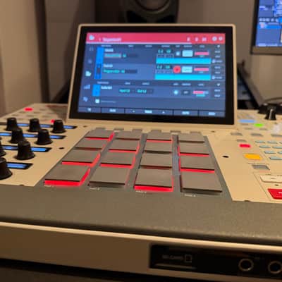 Akai MPC X Special Edition Standalone Sampler / Sequencer 2023 - Present - Grey Bild 3