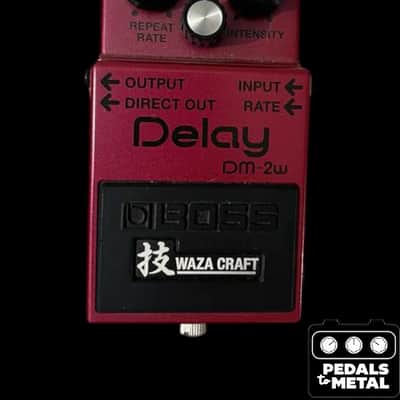 Boss DM-2W Delay Waza Craft 2015 - Present - Pink - X18531 image 2