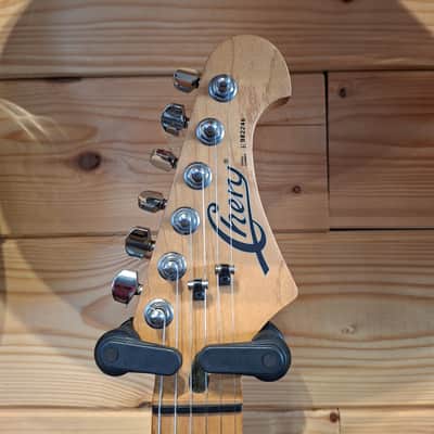Chery Strat-Style Electric Guitar – 1990s Korea – Metallic Red image 5