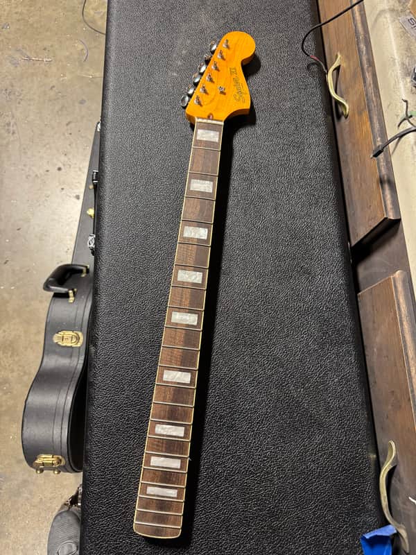 Squire by Fender Bass IV Bass 6 neck 2021 - Natural image 1