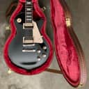 Gibson Les Paul Classic Ebony 2021 W/ Original Hardshell Case