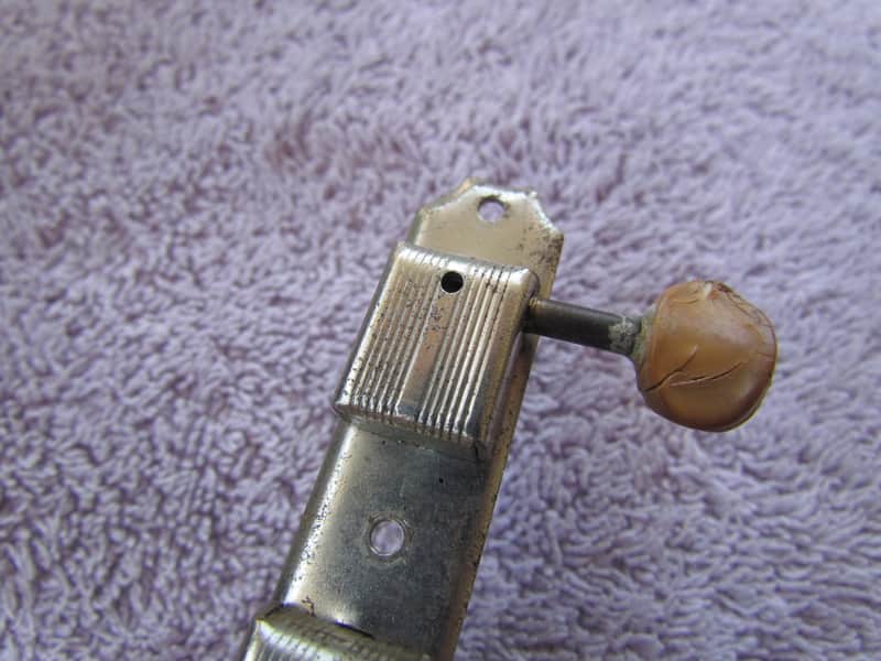Kluson No Line 3 On A Strip Tuning Machines Bass Side Only 1950's Original Buttons But Need Replaced image 1