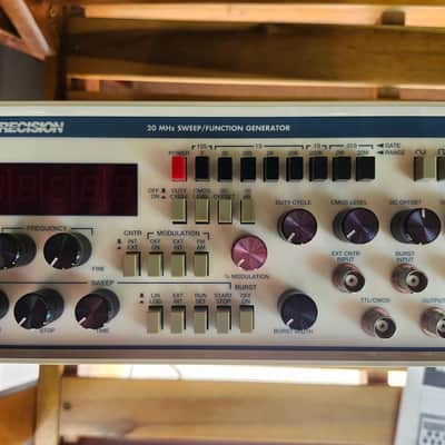 B&K Precision 4040 20 MHz Sweep/Function Generator 1995 image 2