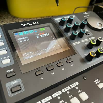 TASCAM DP-32SD 32-track Digital Portastudio 2014 - Present - Black image 2