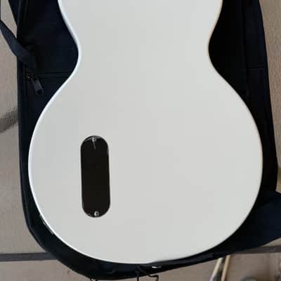 Epiphone Billie Joe Armstrong Les Paul Junior image 2