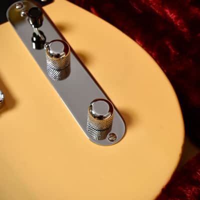 Fender American Vintage '52 Telecaster Butterscotch Blonde (Pre-owned, 2015) image 4