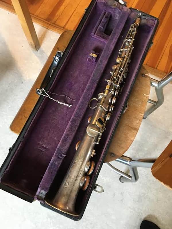 Martin Soprano saxophone 1920's silver plate, stenciled "American Artist". Demo image 1