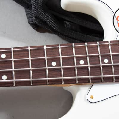 2025 Fender Japan Traditional '60s Jazz Bass – White Pearl w/ Matching Headstock, Gold Hardware (MIJ) image 5