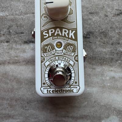 TC Electronic Spark Mini Booster 2013 - Present - White