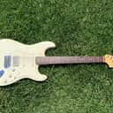 Fender American Performer Stratocaster with Rosewood Fretboard 2018 - Present - Arctic White