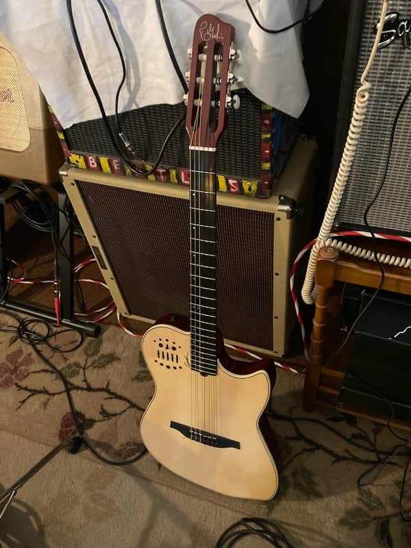 Roland GR55 effects sound module & Godin Multiac Nylon SA Classical Electric Guitar LOCAL PICKUP Best image 1