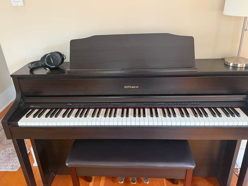 Roland HP605 88-Key Digital Upright Piano | Reverb