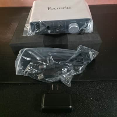 Focusrite iTrack Solo USB Audio Interface 2012 - Present - Silver image 3