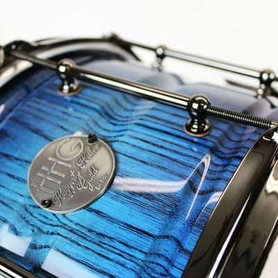 HHG Drums 14x7 Contoured White Ash Stave Snare Drum, Electric To Deep Navy Blue Burst High Gloss image 2