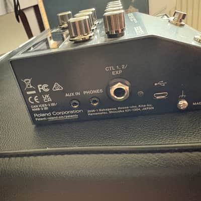 Boss IR-200 Amp and IR Cabinet 2021 - Present - Silver image 3
