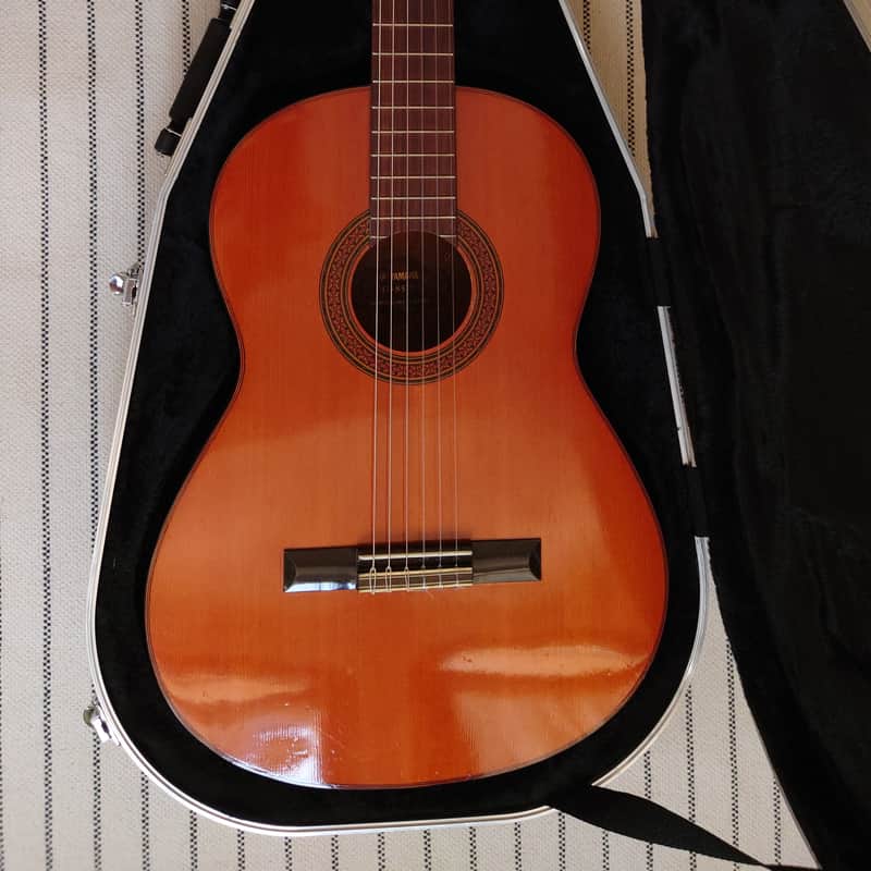 1970s Yamaha G-85D Nippon Gakki Co. LTD Natural