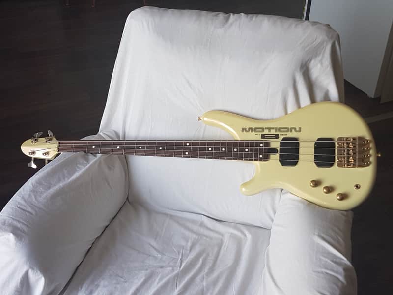 yamaha motion bass Left Handed (Medium Scale) Lefty Rare image 1