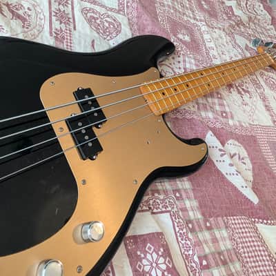 Fender Vintera II '50s Precision Bass with Maple Fretboard 2023 - 2026 - Black image 2