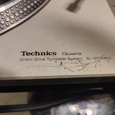 Technics 1200 mk2 1985 - Silver image 14