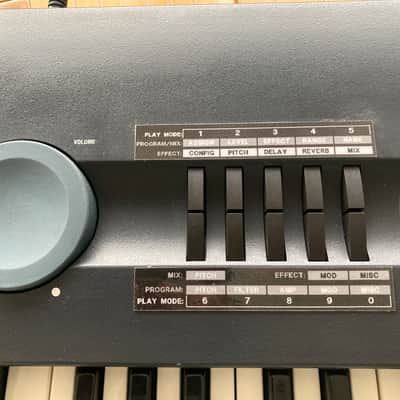Alesis QUADRASYNTH PIANO PLUS 1995