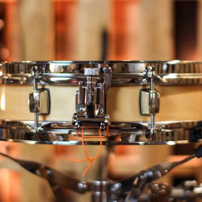 Pearl 13x3 Maple Natural Piccolo Snare Drum image 2